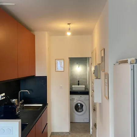 Bright T2 With Parking In Apartment